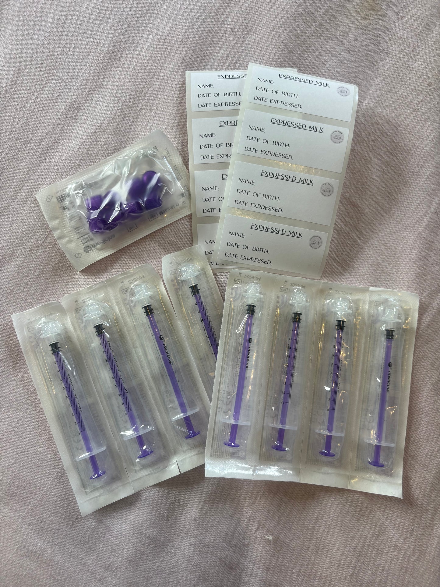 Additional oral syringes and caps for colostrum